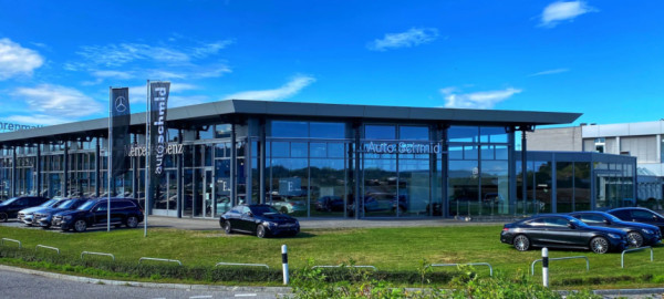Autohaus eines Schweizer Familienunternehmens als Beispiel für eine Nachfolgeregelung im Schweizer Automobilhandel.